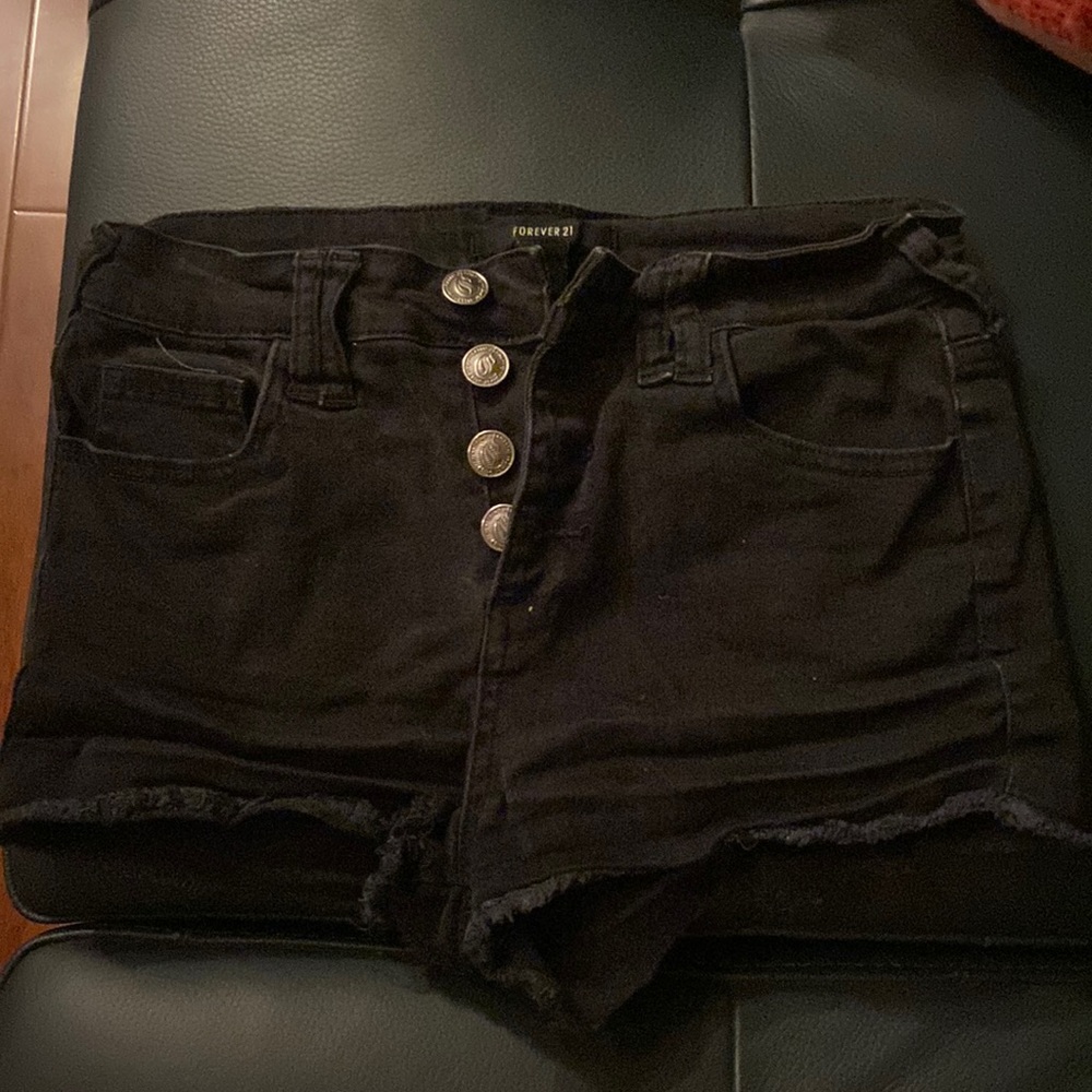 Black jean shorts with 4 buttons Forever 21